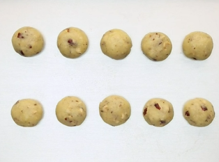 如何自制美味榛子酥