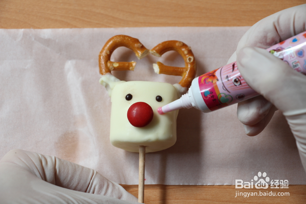 浓郁的驯鹿巧克力棉花棒棒糖