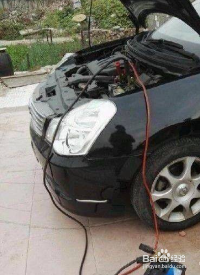 汽车电瓶如何搭电