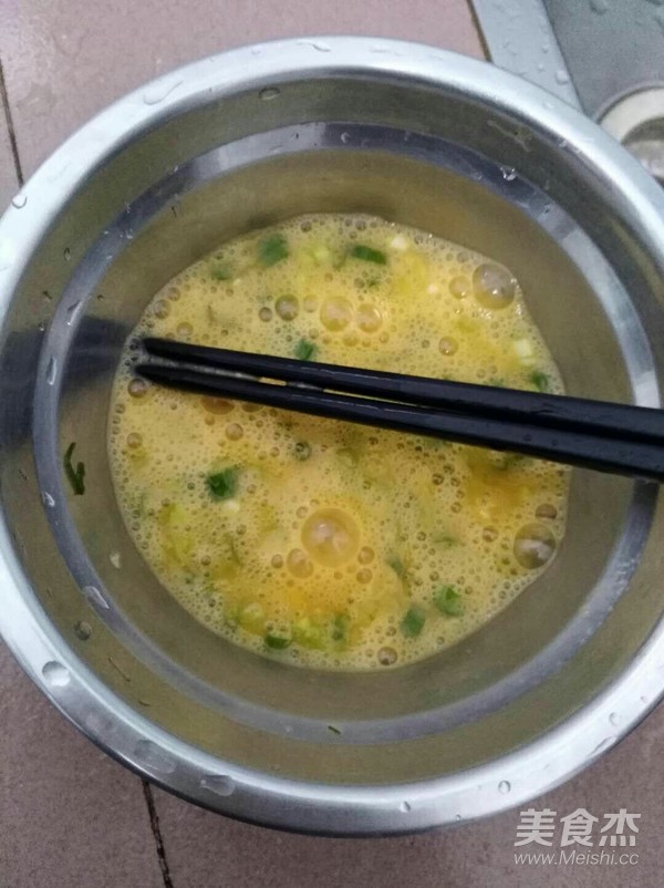 鸡蛋饼的家常做法
