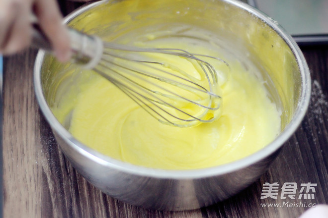 戚风奶油卷的做法