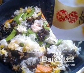 看着舒服才能吃得舒服——清脆爽口的双耳炒素