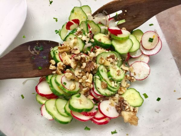 红萝卜青瓜沙拉