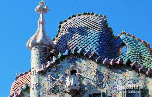 高迪建筑旅游攻略