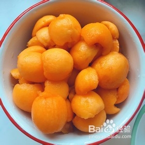 自制香甜枇杷膏