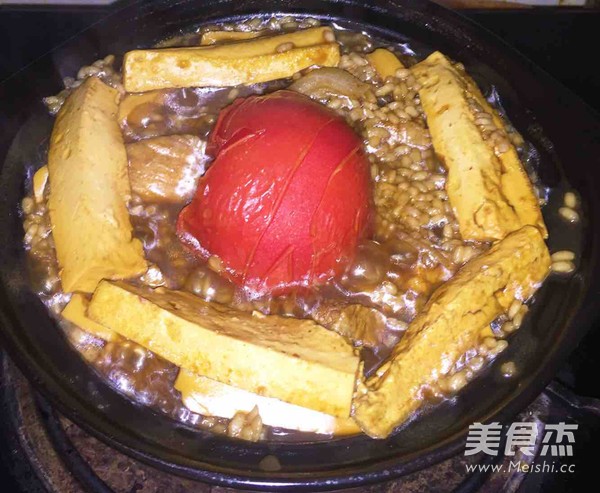 五花肉煲仔饭