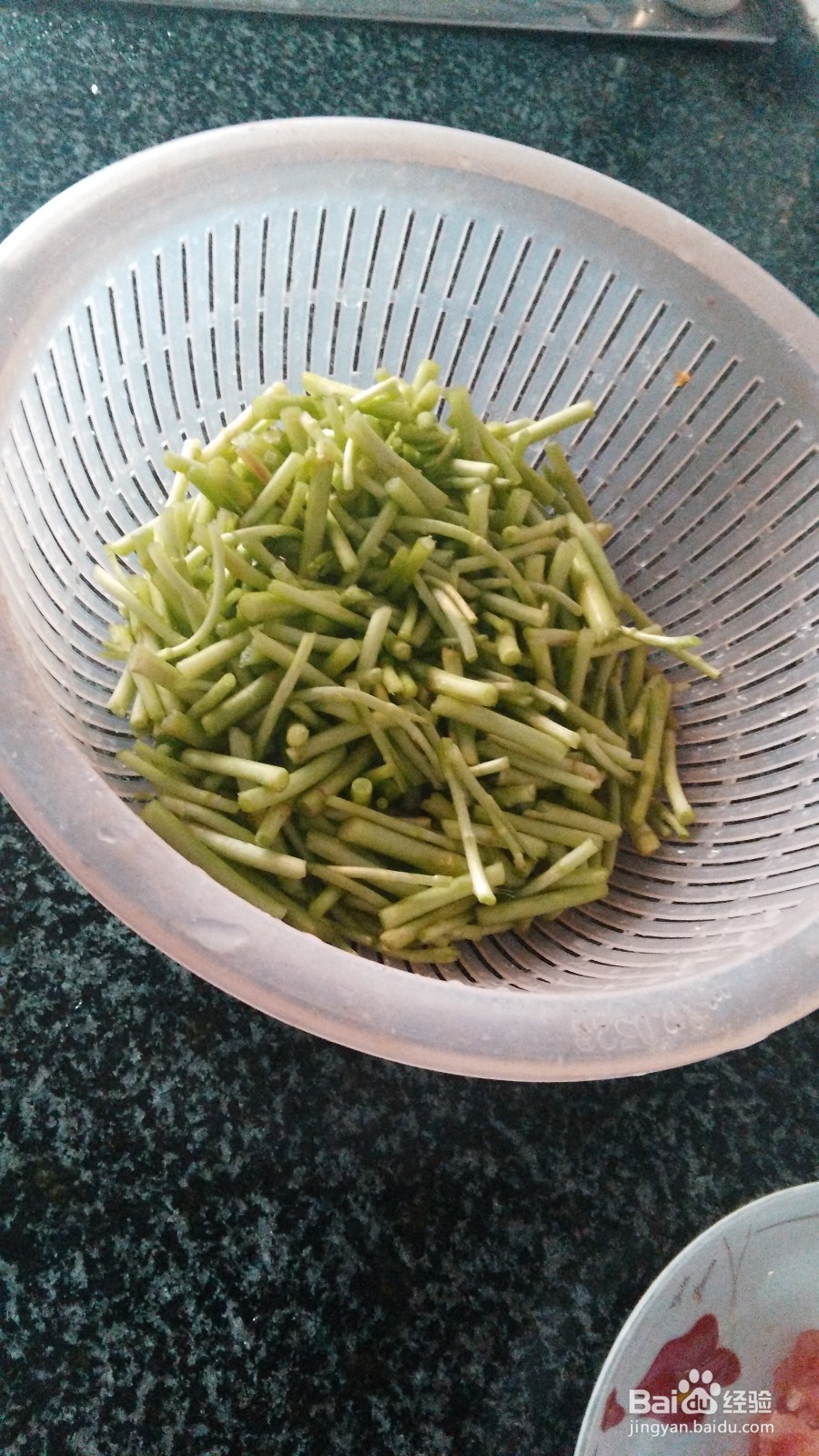 怎样做藜蒿炒肉