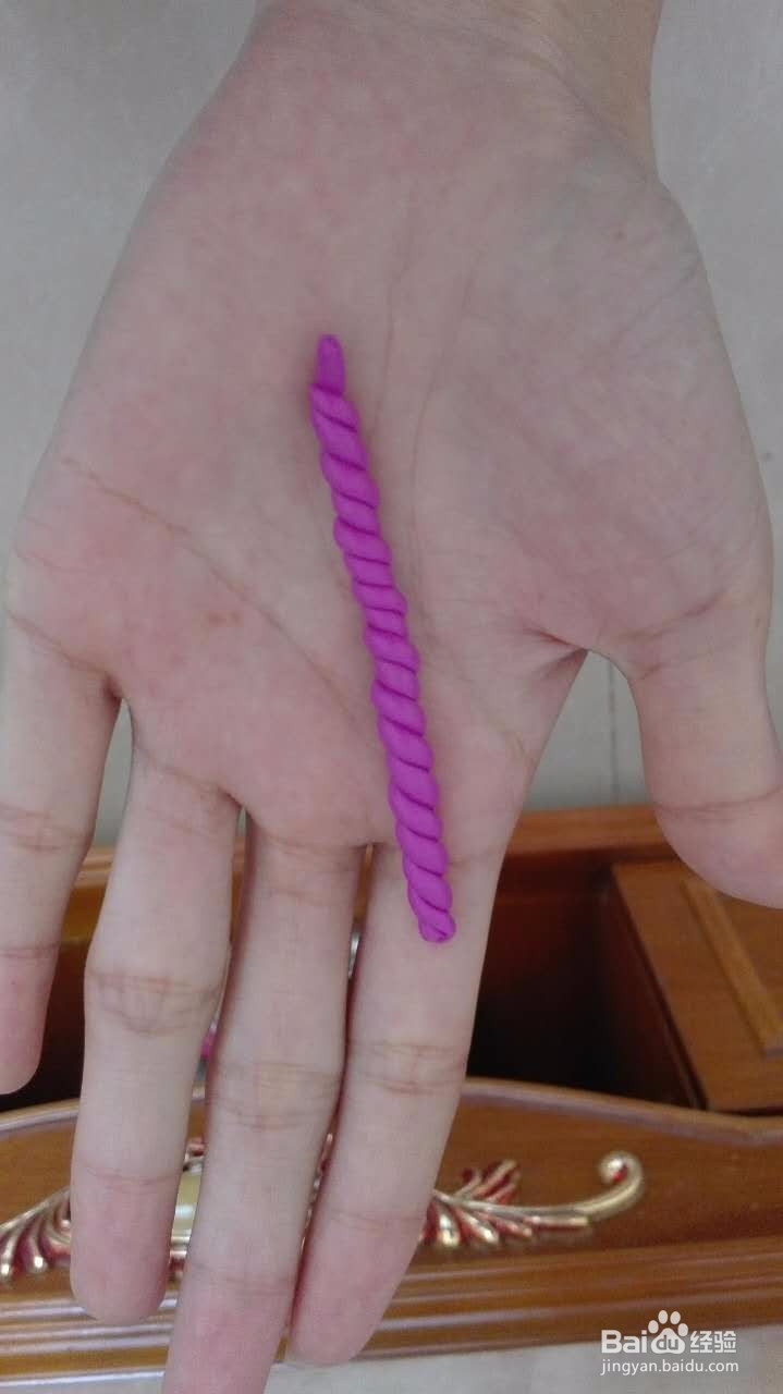 小鸡仔新年贺岁黏土做法