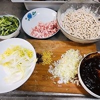 怎么做炸酱面