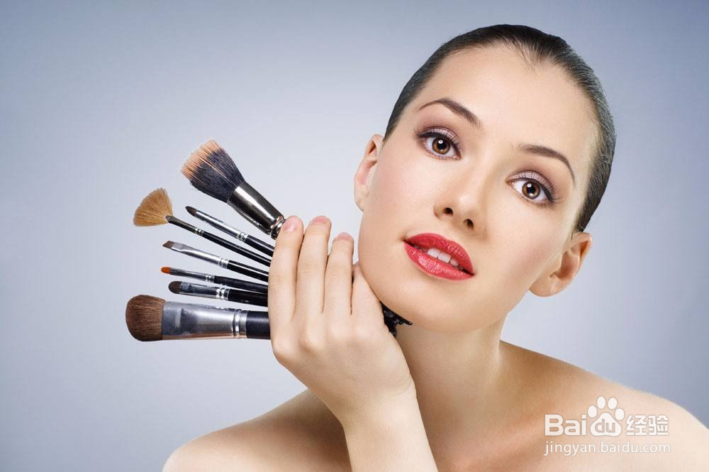 去黑头鼻贴有哪些危害?