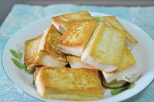 怎么做豆腐焖鱼 ？