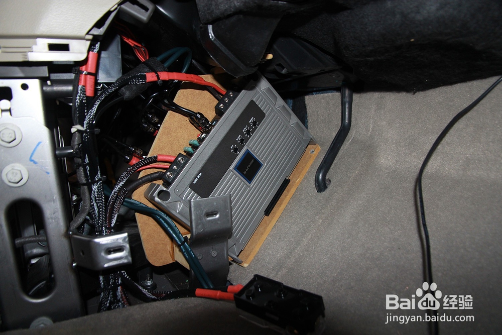 广州别克GL8音响改装劲浪,细听音乐回味良久