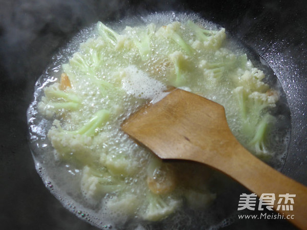 芹菜开洋花菜羹