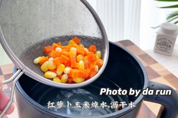 金枪鱼生菜手卷