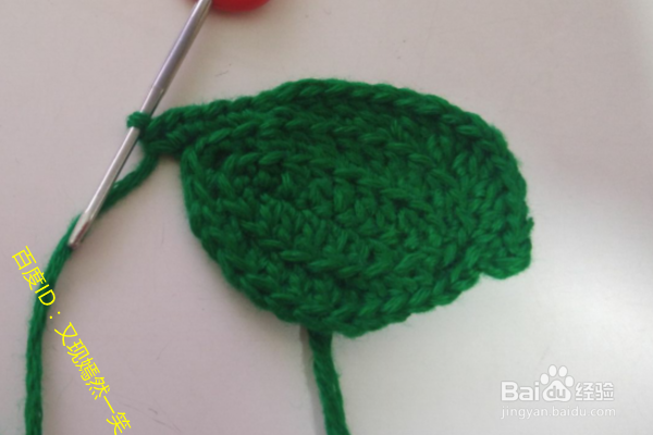 心形蔓草的钩织方法