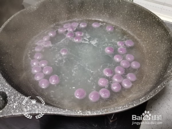 醪糟紫薯圆子汤的做法