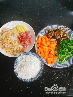 生炒糯米炒饭的做法