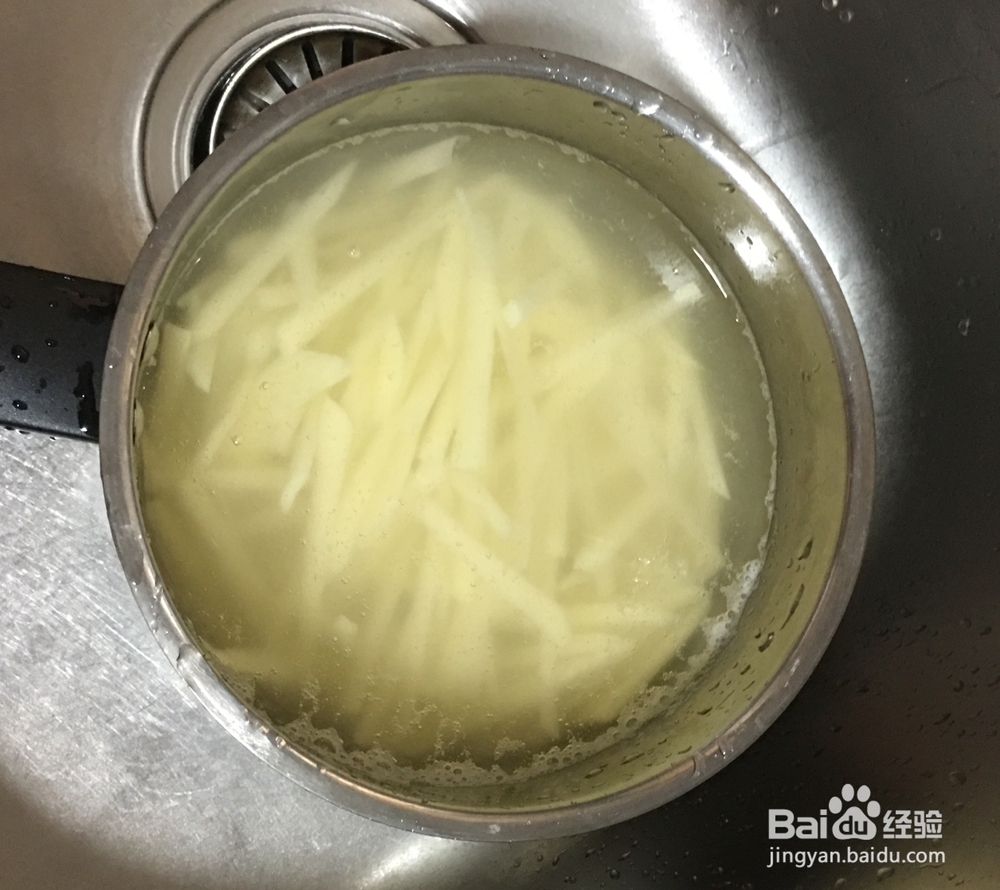 怎样做好吃的酱香土豆丝