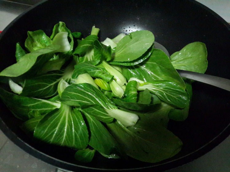 素炒油菜，素食者眼中的美味佳肴