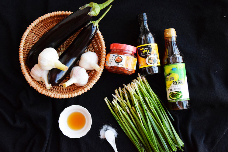 章鱼酱拌茄子，看完你就知道！