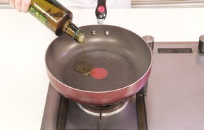 西红柿爆炒鸡胸肉的美味做法