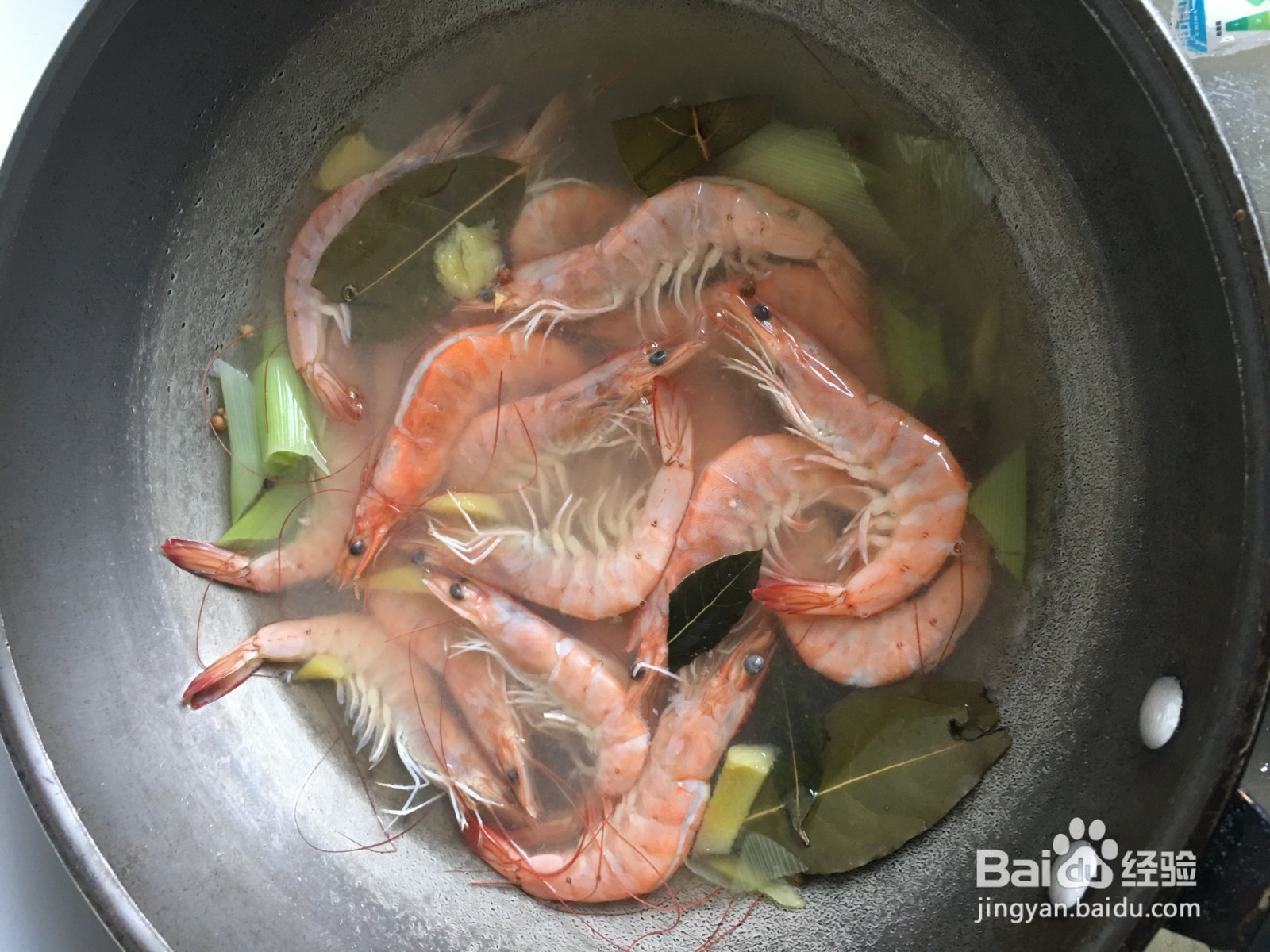 如何做无油水煮虾