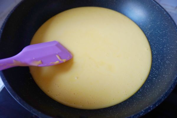 酥皮奶黄流沙月饼