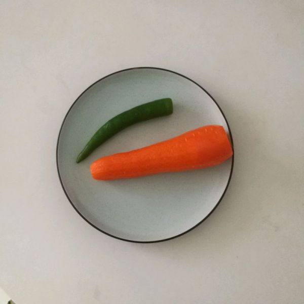 青椒胡萝卜丝炒蛋