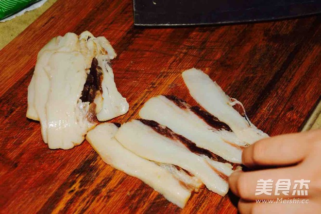 腊肉炒扁豆的做法