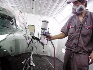 如何自行修补汽车漆面