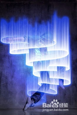 使用Photoshop制作流光溢彩的发光人物图