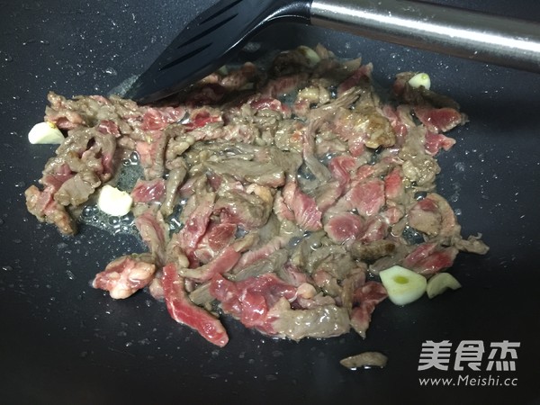 时蔬牛肉小炒