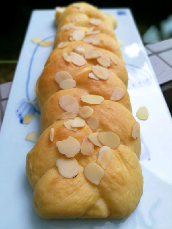 淡奶油辫子面包