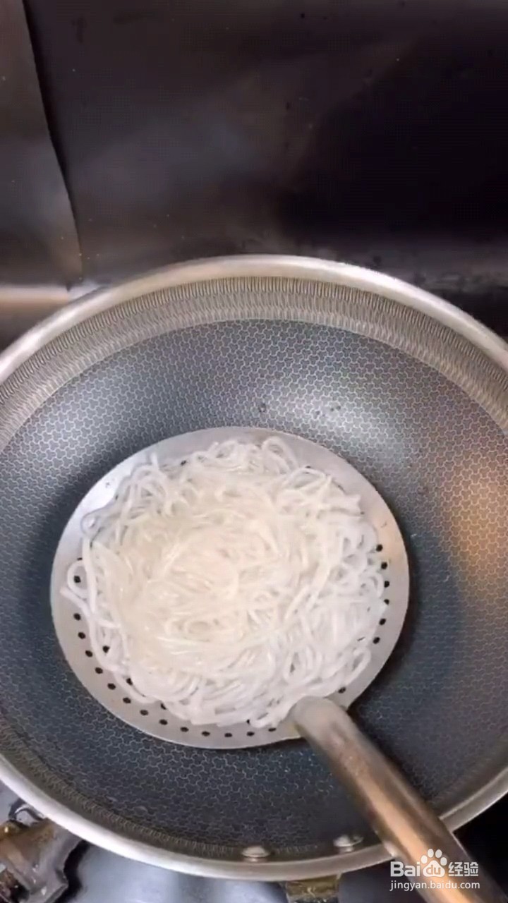 怎么做豆芽炒粉条？