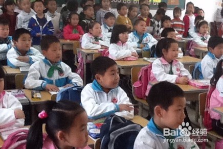 信奉“爱与自由”的我们,如何给孩子树立规则?