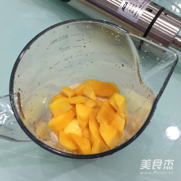 免烤芒果慕斯蛋糕