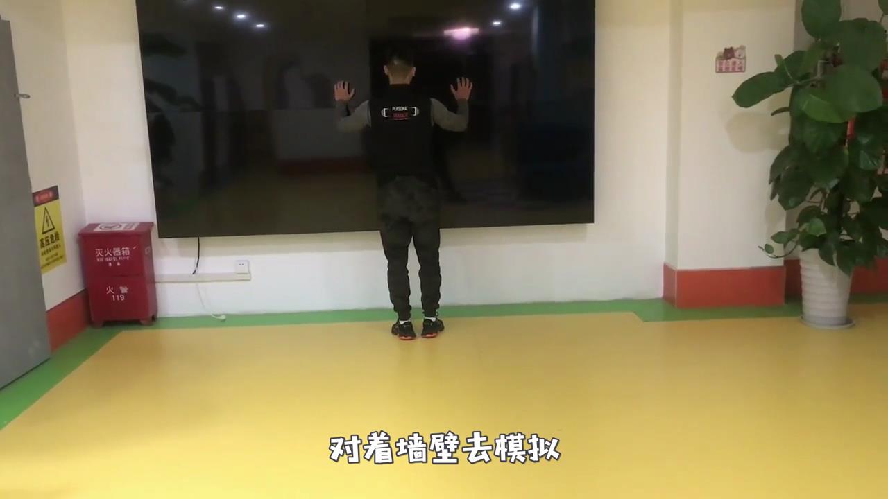 俯卧撑应该如何做？