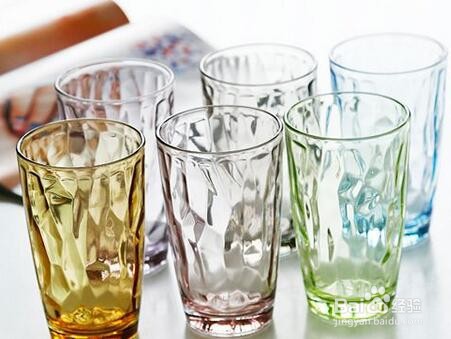 玻璃杯茶垢的清洗小窍门