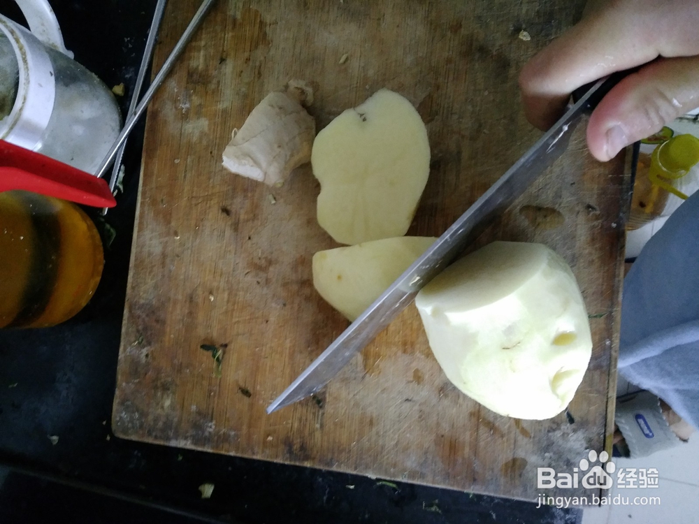 土豆切块去淀粉