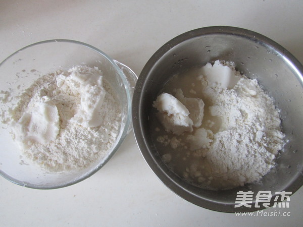 栗香梅花酥的做法