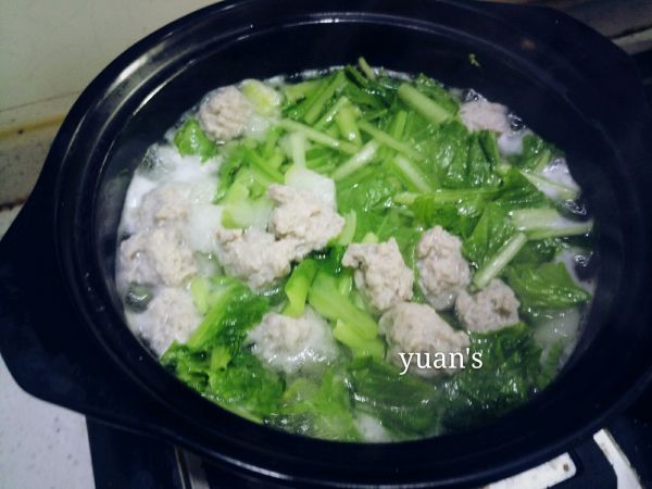 冬瓜小白菜丸子汤