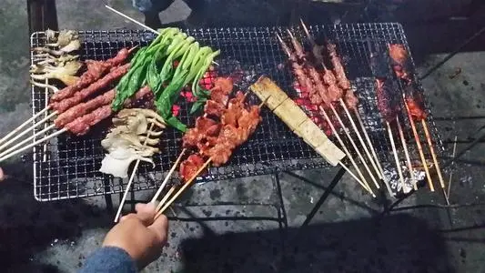 《完了完了bbq了》谁唱的