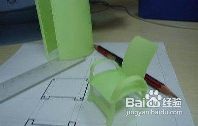 怎样用塑料瓶手工制作小椅子