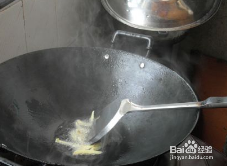 青椒炒鸡肉的做法