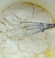 如何制作香蕉巧克力松糕