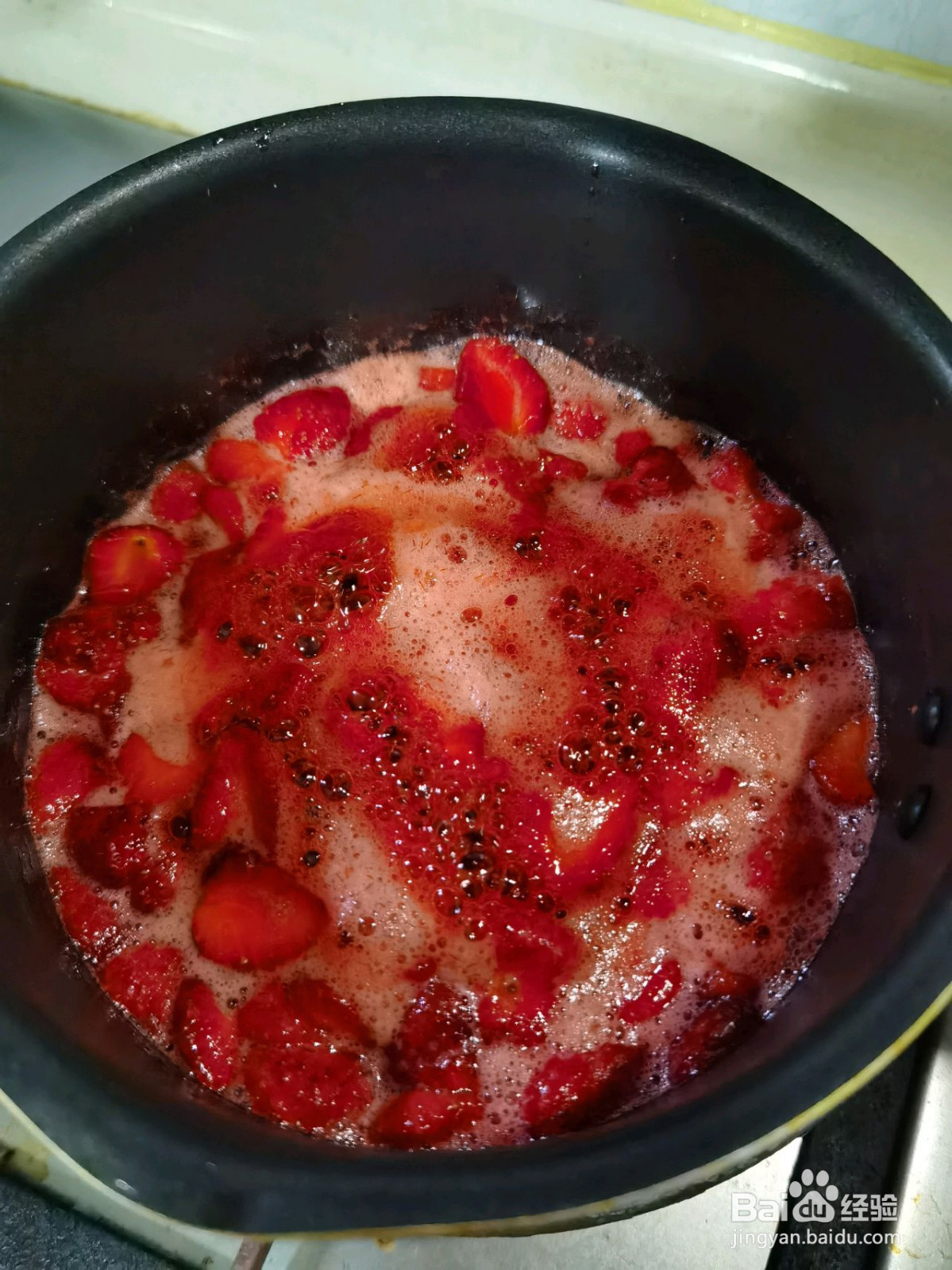 美美哒草莓酱的做法
