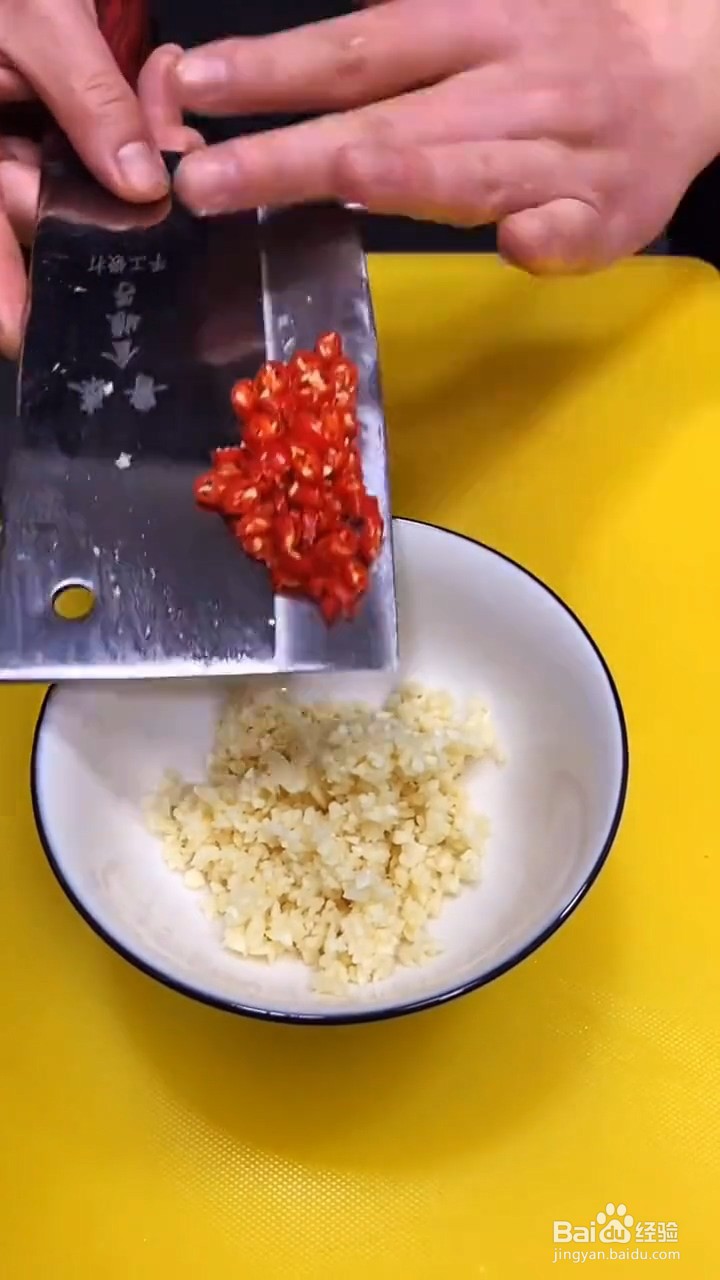如何制作蒜蓉金针菇