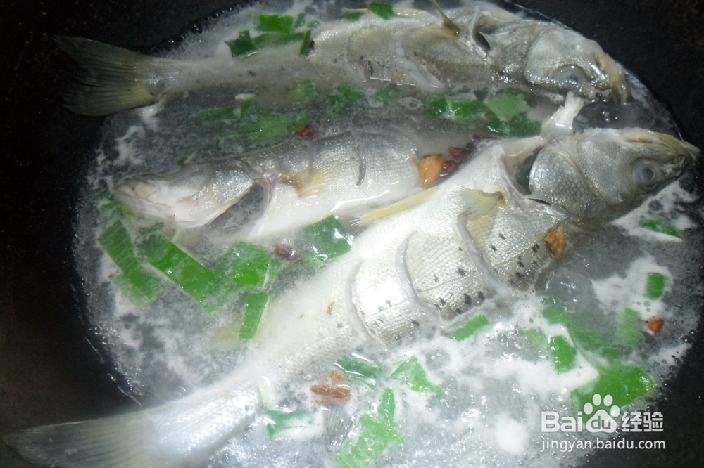 怎么做葱油鲈鱼