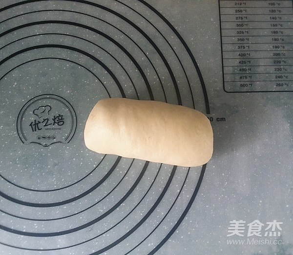 红豆莲子大面包