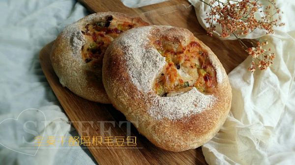 全麦干酪培根毛豆包
